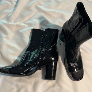 Zara size 8 patent leather ankle boots with metallic toe plate